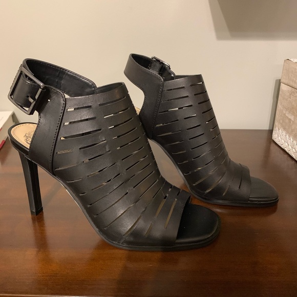 vince camuto sandals canada